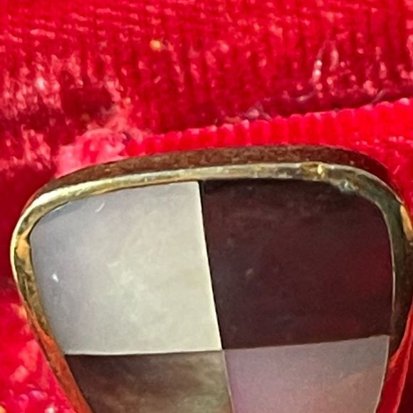 ⚫️⚫️⚫️ Mother of Pearl Checkerboard Cuff Links in Gold Plating - Picture 6 of 7